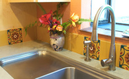 01-kitchen-interior-design-berkeley-cuerda-seca-tile-sink-Fynn-600×800