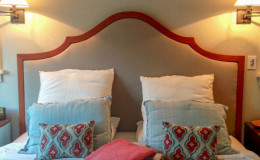 09-warm-craftsman-home-bedroom-bed-Interior-design-berkeley-CA-nibler-600×800