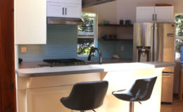 02-Lavine-kitchen-stools-600×900